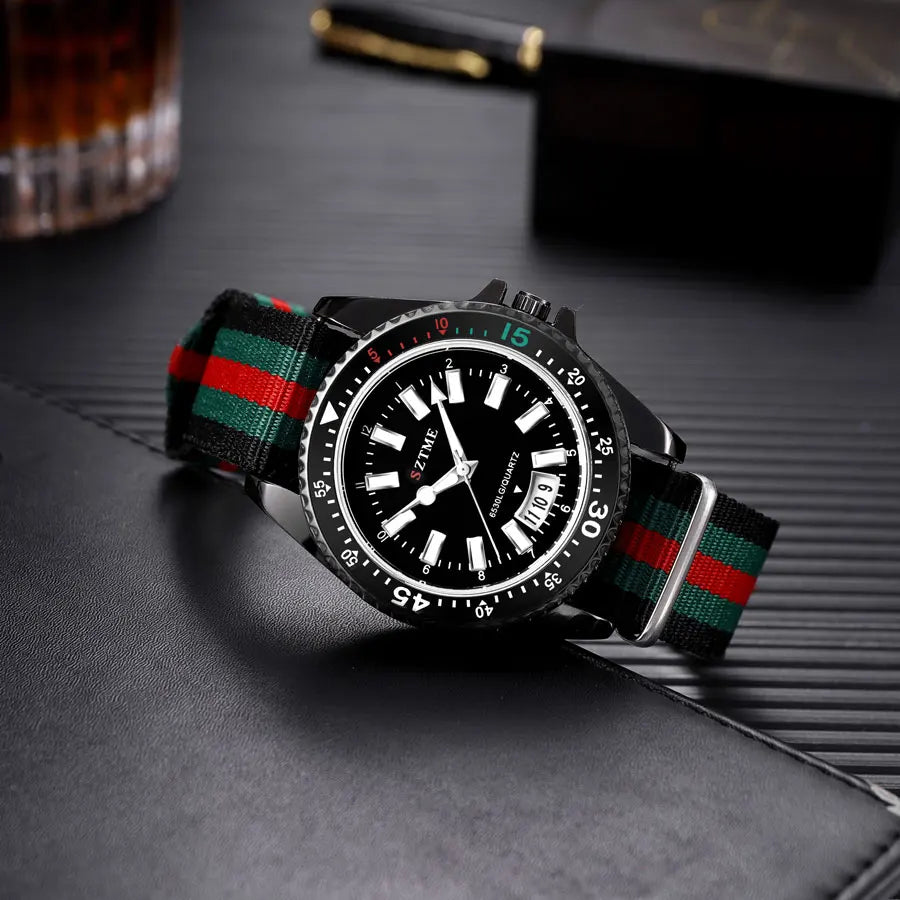 Orologio Quarzo Uomo/Donna – Cinturino Nylon con Calendario